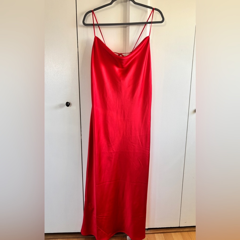 Beautiful coral satin dress size L